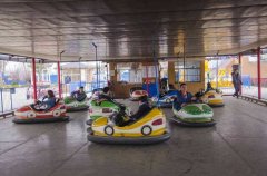 游樂設備碰碰車應該選擇什么樣的場地呢？